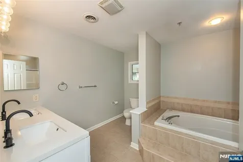 91 Roseland Avenue Caldwell NJ 07006