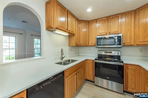 91 Roseland Avenue Caldwell NJ 07006