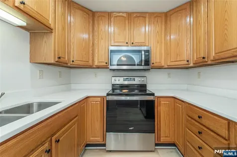 91 Roseland Avenue Caldwell NJ 07006