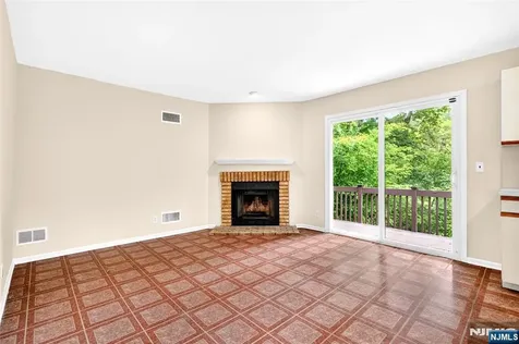 23 Peach Hill Court Ramsey NJ 07446