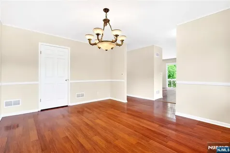 23 Peach Hill Court Ramsey NJ 07446
