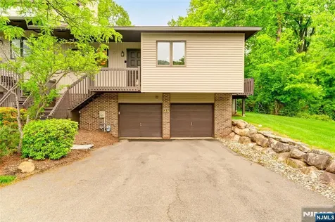 23 Peach Hill Court Ramsey NJ 07446