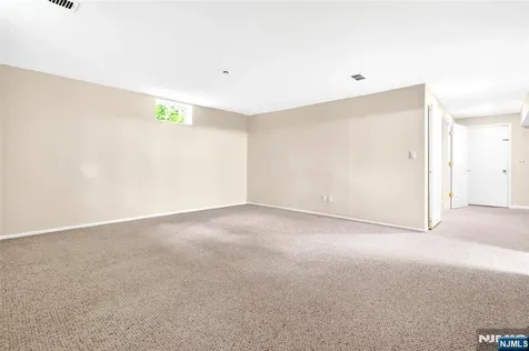 23 Peach Hill Court Ramsey NJ 07446