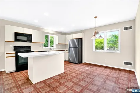 23 Peach Hill Court Ramsey NJ 07446
