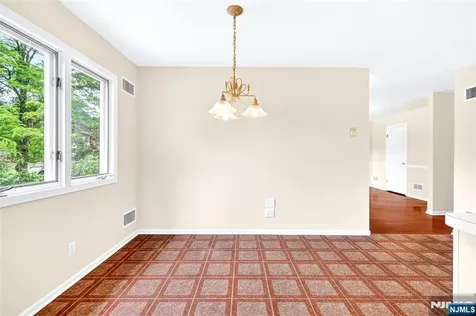 23 Peach Hill Court Ramsey NJ 07446