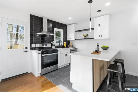 116 Washington Place Teaneck NJ 07666