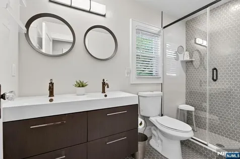 54 Van Riper Avenue Rutherford NJ 07070