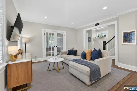 54 Van Riper Avenue Rutherford NJ 07070