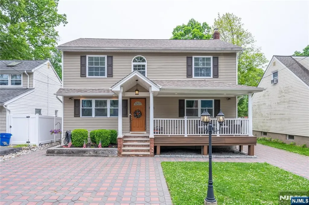 136 Redwood Avenue Wayne NJ 07470