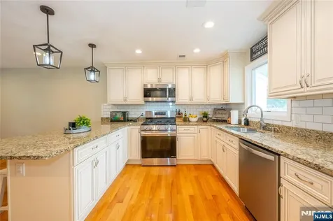 136 Redwood Avenue Wayne NJ 07470