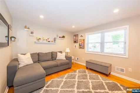 136 Redwood Avenue Wayne NJ 07470