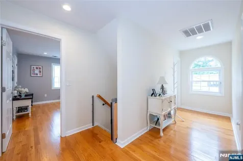 136 Redwood Avenue Wayne NJ 07470