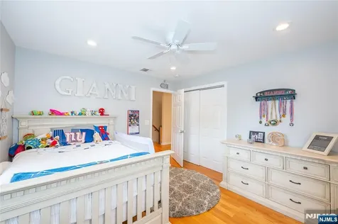 136 Redwood Avenue Wayne NJ 07470