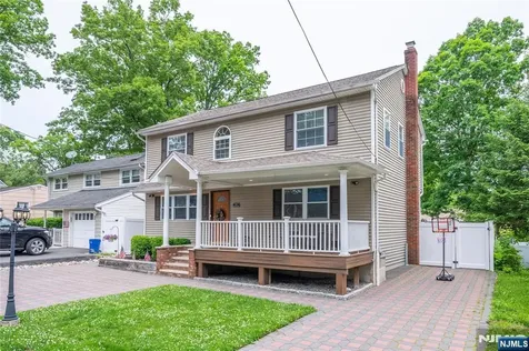 136 Redwood Avenue Wayne NJ 07470