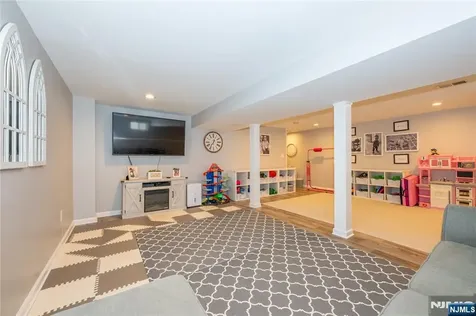 136 Redwood Avenue Wayne NJ 07470