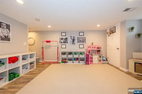 136 Redwood Avenue Wayne NJ 07470