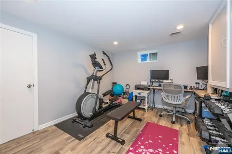 136 Redwood Avenue Wayne NJ 07470