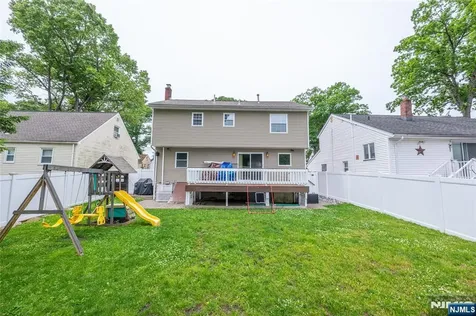 136 Redwood Avenue Wayne NJ 07470