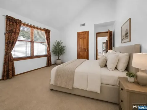 5 Glen Ridge Drive Washington Township NJ 07853