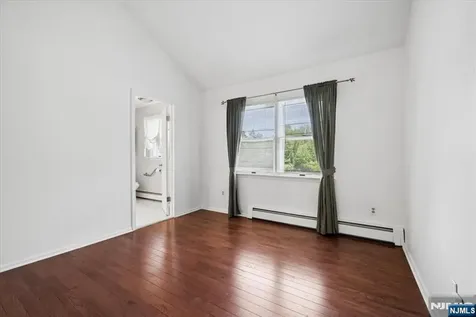 5 Glen Ridge Drive Washington Township NJ 07853