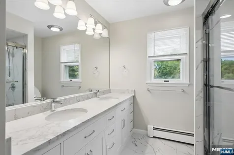 5 Glen Ridge Drive Washington Township NJ 07853