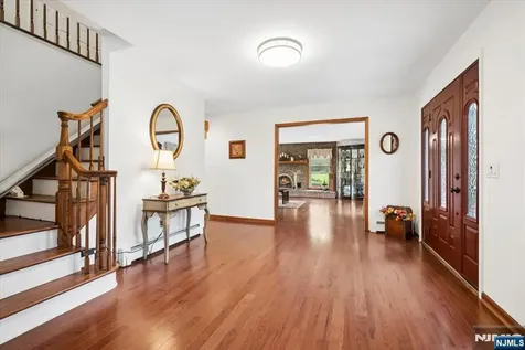 5 Glen Ridge Drive Washington Township NJ 07853