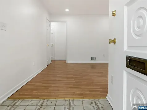 168 County Road Cresskill NJ 07626