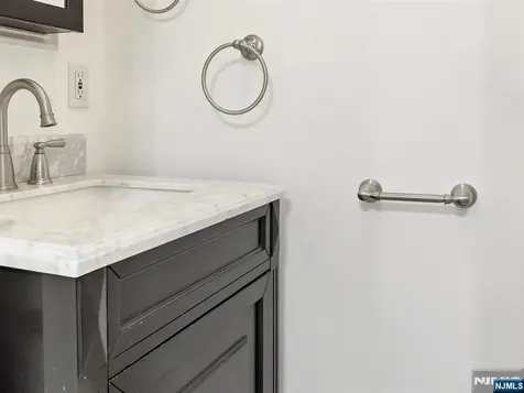 168 County Road Cresskill NJ 07626