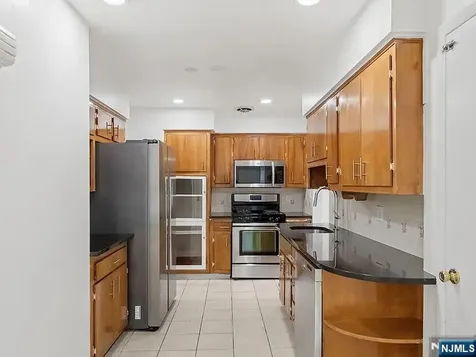 168 County Road Cresskill NJ 07626