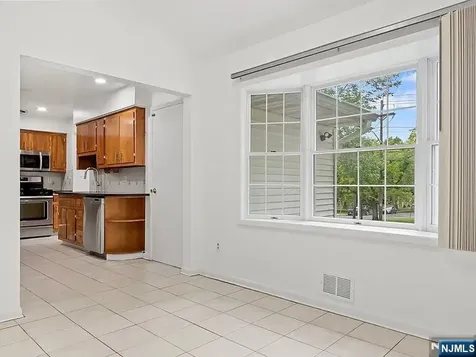 168 County Road Cresskill NJ 07626