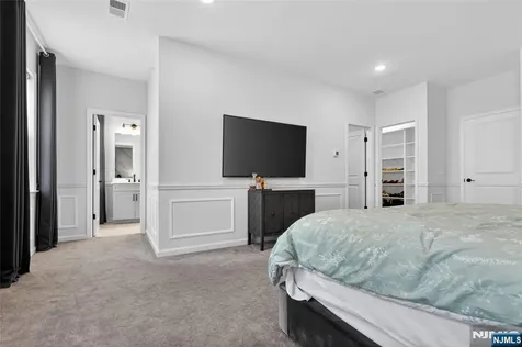 29 Arnold Drive Wood Ridge NJ 07075