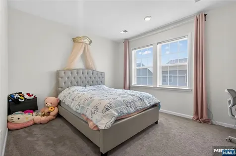 29 Arnold Drive Wood Ridge NJ 07075