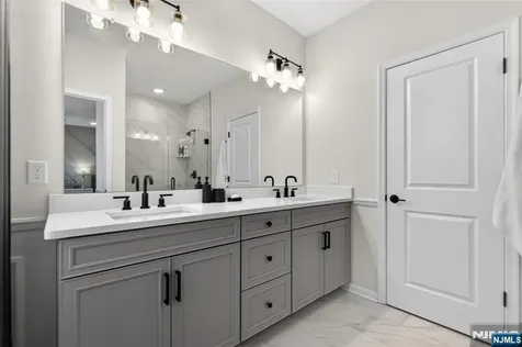 29 Arnold Drive Wood Ridge NJ 07075