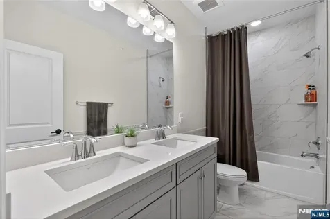 29 Arnold Drive Wood Ridge NJ 07075