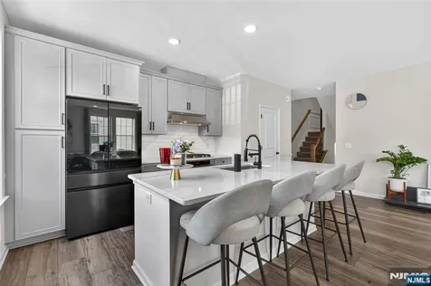 29 Arnold Drive Wood Ridge NJ 07075