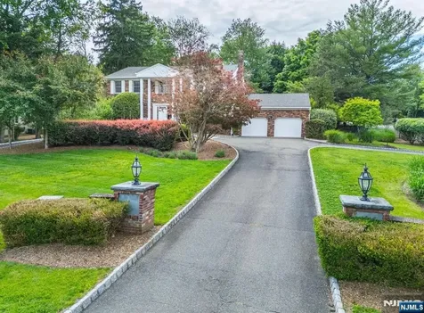 1051 Westwood Avenue Old Tappan NJ 07675