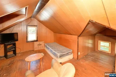 144 Degraw Avenue Teaneck NJ 07666