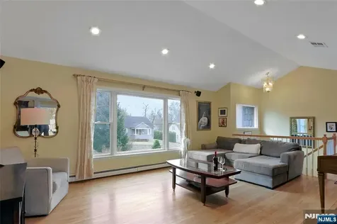 364 Piermont Avenue Hillsdale NJ 07642