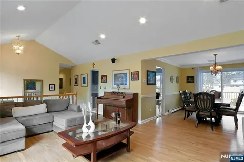 364 Piermont Avenue Hillsdale NJ 07642