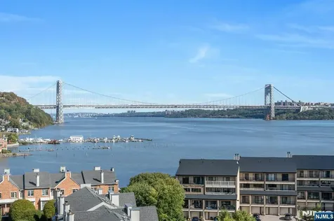 1203 River Road Edgewater NJ 07020