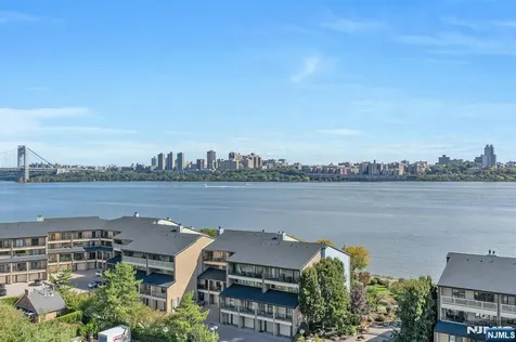 1203 River Road Edgewater NJ 07020