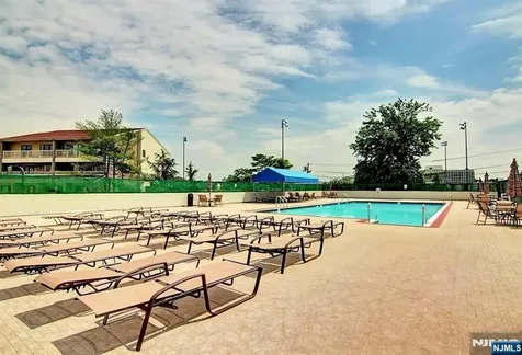 1203 River Road Edgewater NJ 07020