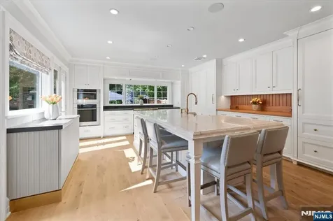 454 Hasbrouck Boulevard Oradell NJ 07649