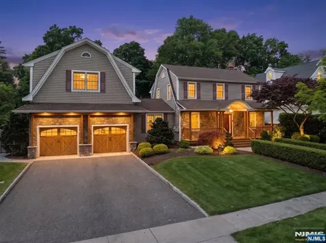 454 Hasbrouck Boulevard Oradell NJ 07649