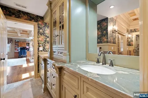 454 Hasbrouck Boulevard Oradell NJ 07649