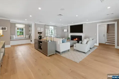 454 Hasbrouck Boulevard Oradell NJ 07649