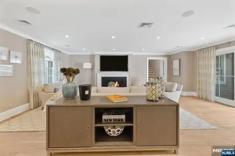 454 Hasbrouck Boulevard Oradell NJ 07649