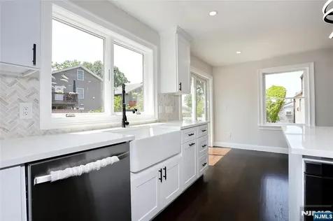 14 Byrne Place Bergenfield NJ 07621