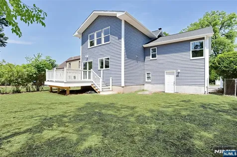 14 Byrne Place Bergenfield NJ 07621
