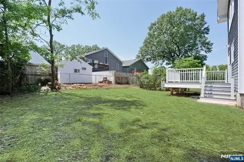 14 Byrne Place Bergenfield NJ 07621
